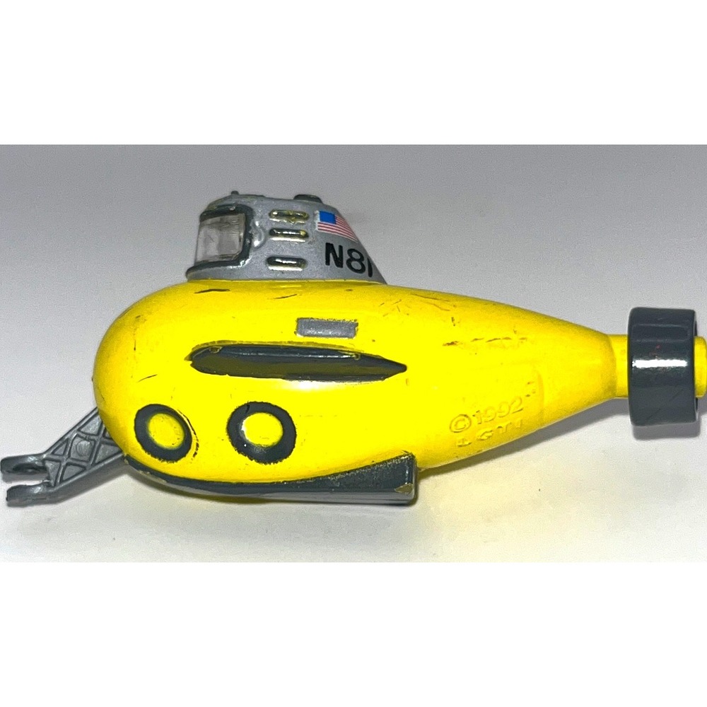 LGTN Yellow Submarine N81 Diecast Toy Vehicle Vintage 1992 Nautical Yellow 2in